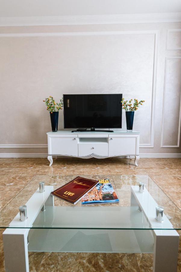 Luxury For Business & Pleasure Royal 2 Apartment เคียฟ ภายนอก รูปภาพ
