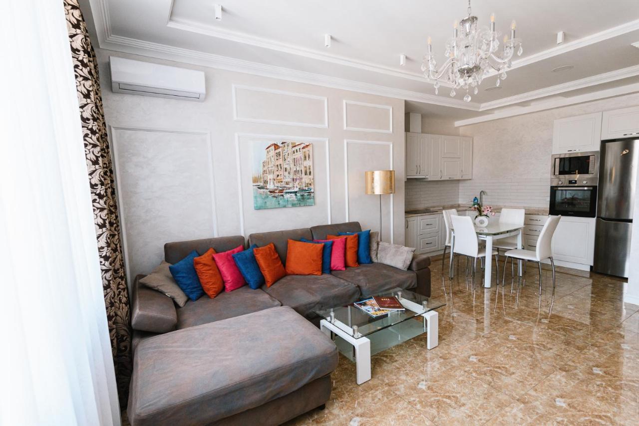 Luxury For Business & Pleasure Royal 2 Apartment เคียฟ ภายนอก รูปภาพ