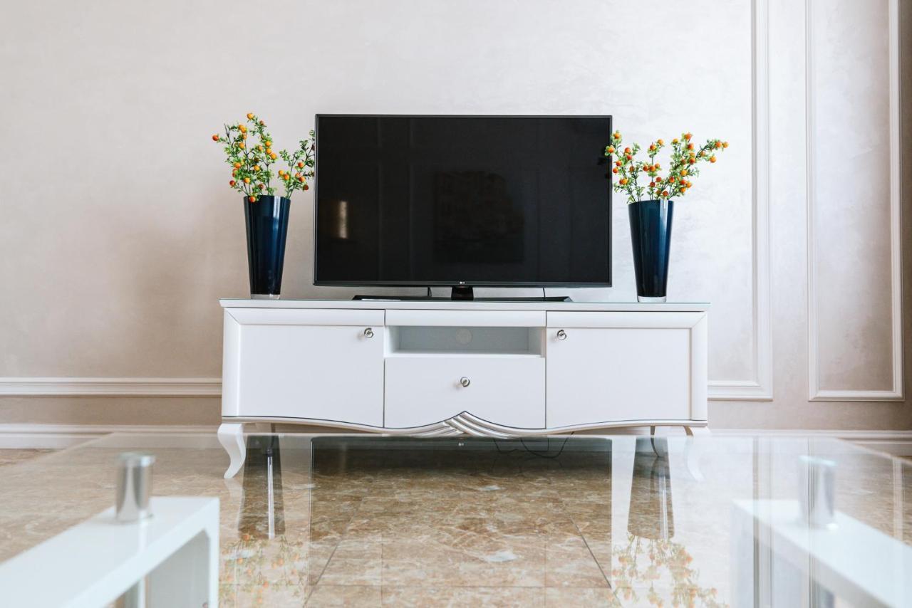 Luxury For Business & Pleasure Royal 2 Apartment เคียฟ ภายนอก รูปภาพ